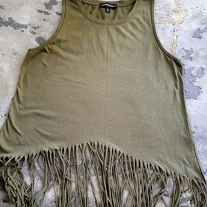 Womans fringe top